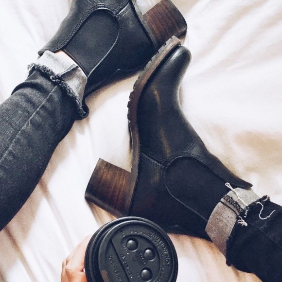 Frye Sabrina Chelsea Vintage Tan/Brown Suede Classic Casual Heeled Ankle Booties - Picture 16 of 16